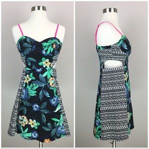Jealous Tomato Structured Floral Cutout Dress Sz S